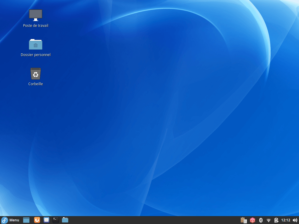 Fedora 35 - Cinnamon - Bureau
