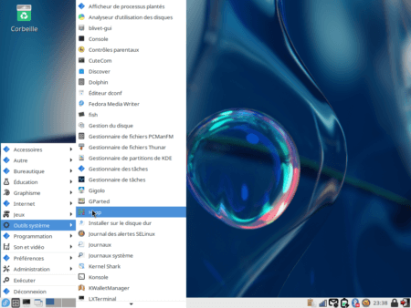Fedora Linux 39 LXDE - Menu