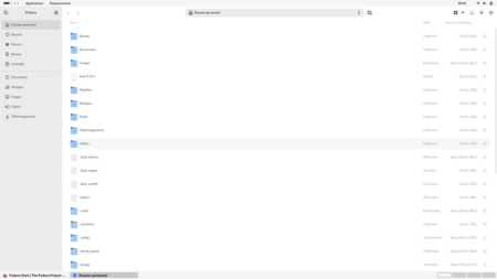 Fedora Linux 41 GNOME Classic - Applications