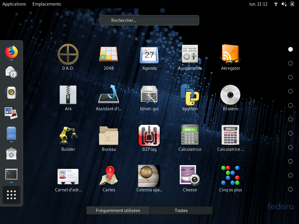 Fedora 28 - GNOME Classic - Liste applications